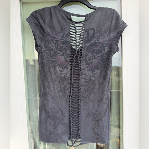 Charcoal Graphic Women's Tee - Picture 2 of 3